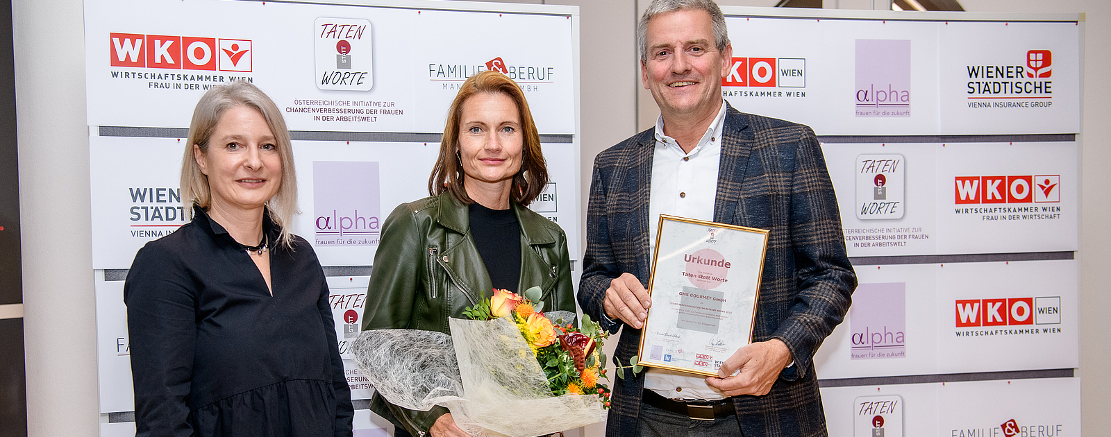 Familien- und Frauenbeauftrage Renate Berg-Zelko und Geschäftsführer Hannes Hasibar haben die Auszeichnung beim Wettbewerb „familienfreundlichster Betrieb Wiens“ entgegengenommen. 