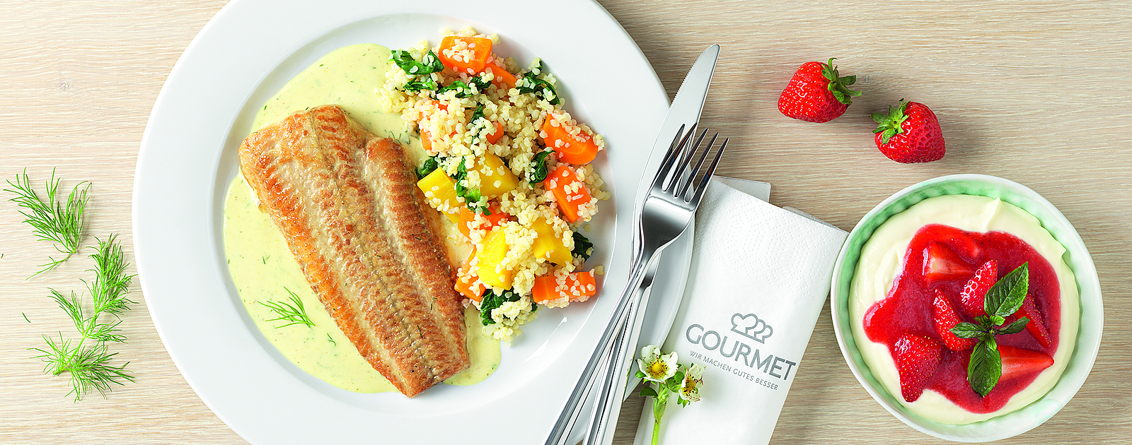 Wiener Wels in Krensauce mit Gemüsebulgur mit Fisch vom Lieferanten aus Wien.